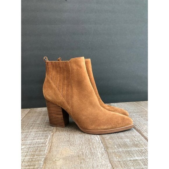 MARC FISHER WOMEN'S ALVA POINTY TOE brown suede BOOTIE Size 8.5 - Picture 2 of 8